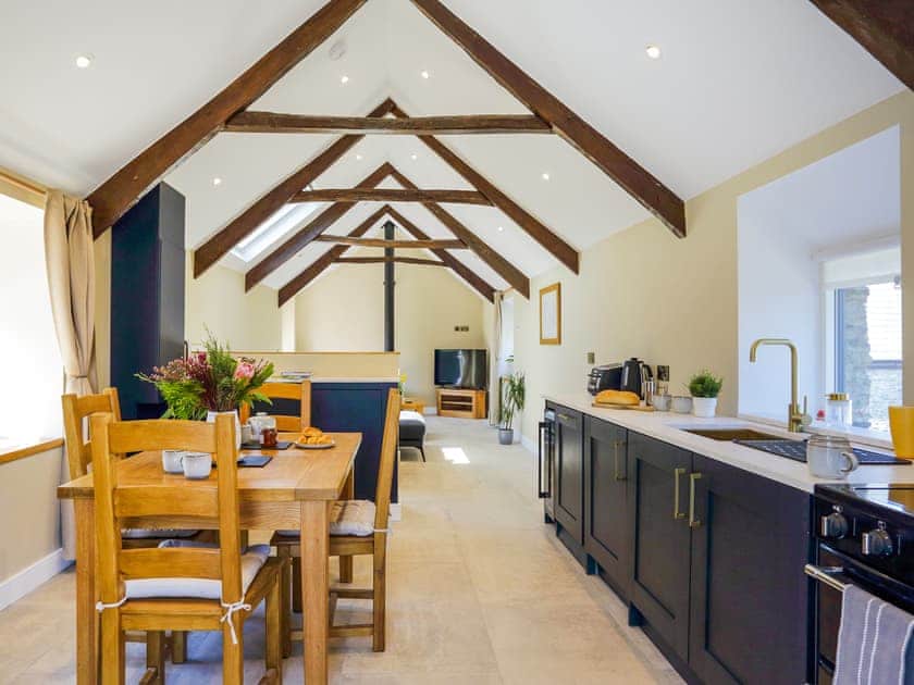 Kitchen/diner | The Byre - Barn Escapes, Ilfracombe