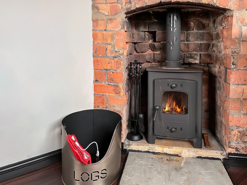 Log burning fire | The Weighbridge, Clifton, near Newark