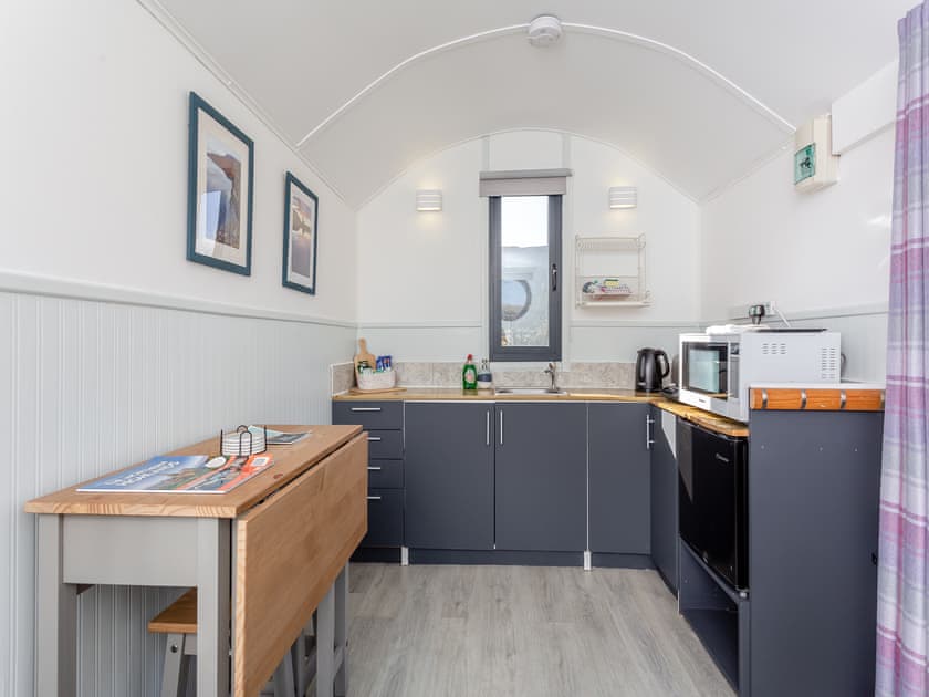Kitchen area | Inchnadamph Lodge properties - Shepherds Hut - Inchnadamph Lodge Properties, Inchnadamph
