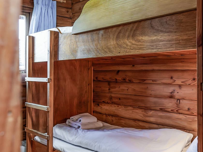 Bunk bedroom | Tamnavulin Lodge - Loch Insh Lodges, Kincraig, near Kingussie