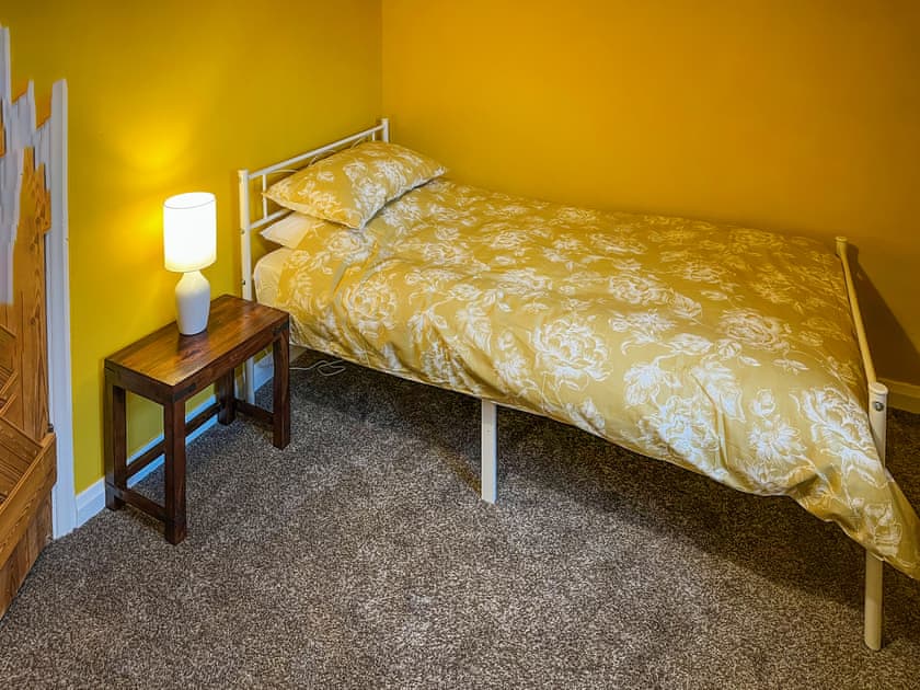 Single bedroom | Low Houses Farmhouse, Newbiggin, near Barnard Castle