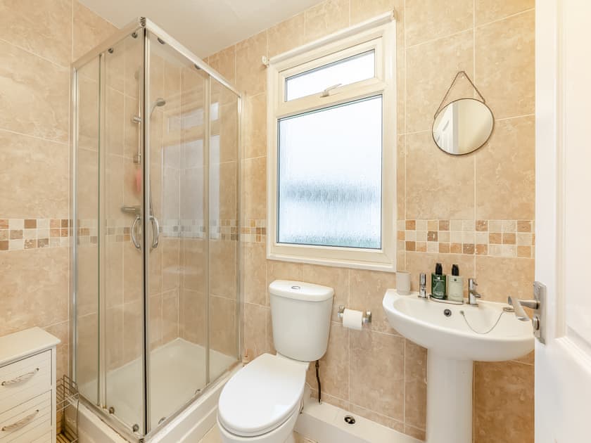 Bathroom | Adderstone Folly, Belford