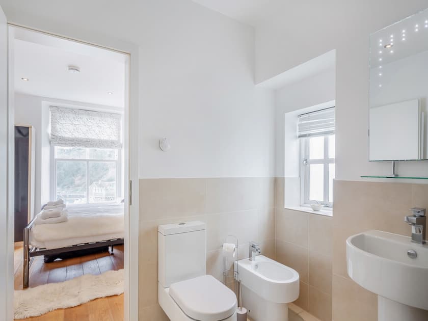 Bathroom | Gwendrock Diw, Looe