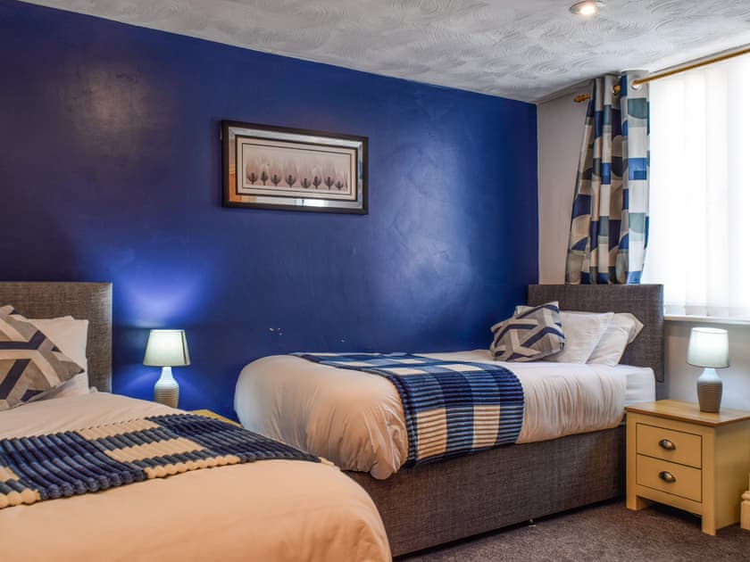 Room 6. Twin bedroom  | The Sandcastle, Blackpool