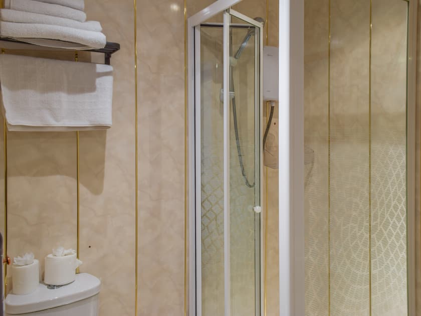Bathroom | The Sandcastle, Blackpool