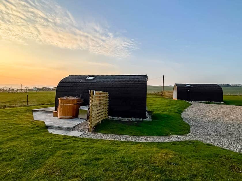 Exterior | Coo Pod - Newton Of Inshewan Farm Pods, Forfar