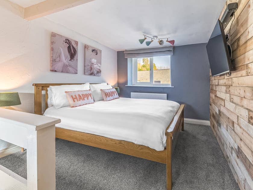 Double bedroom | Dorys Cottage, Dalton-in-Furness, near Ulverston and Lakeland Peninsula