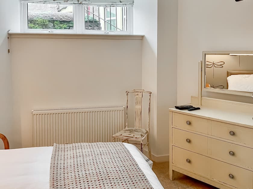 Double bedroom with en-suite | Crieff Armoury, Crieff, Perthshire