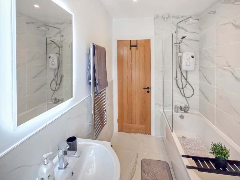 Bathroom | Tynffordd Fawr, Penrhyndeudraeth