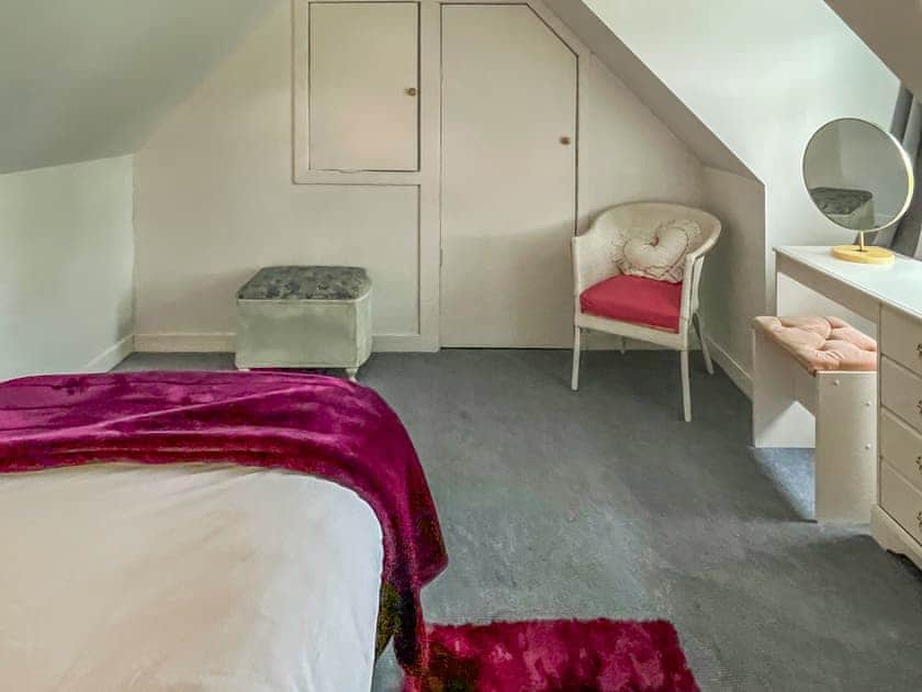 Single bedroom | Ivy House, Kingussie