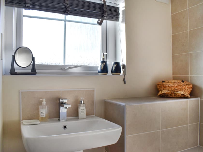 Bathroom | Cinder Track Hideaway, Whitby