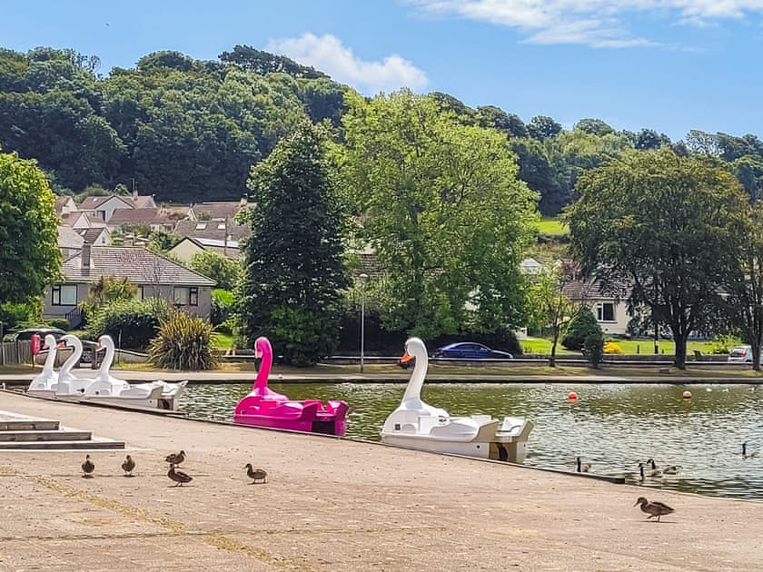 Surrounding area | Issys Cottage, Helston