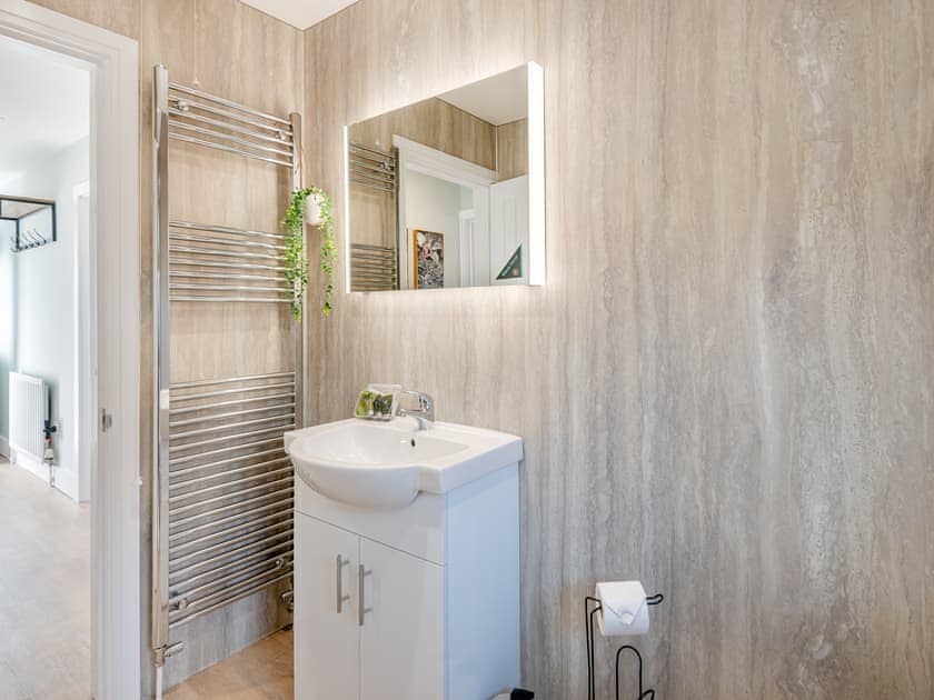 Bathroom | Sweetpea - Golden Beach Holiday Park, Ingoldmells