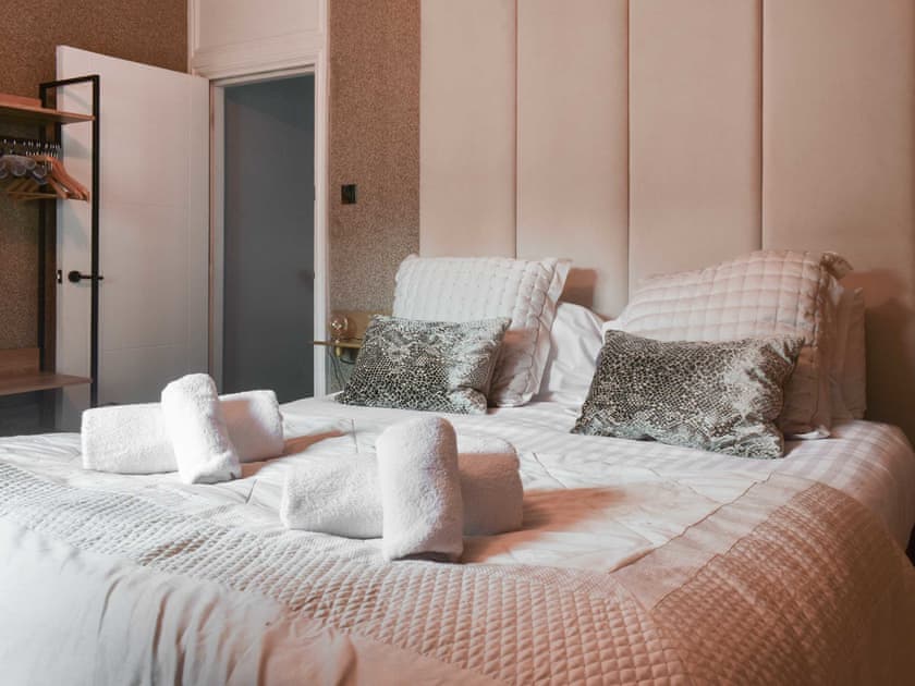 Double bedroom | The Copper Loft, Windermere