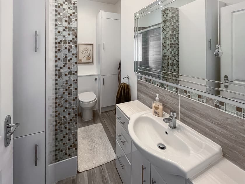 Bathroom | West Bay Apartment, Westgate, Near Margate