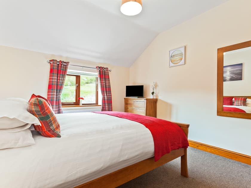 Double bedroom | Hollins Cottage, Farn Arnside, near Carnforth 