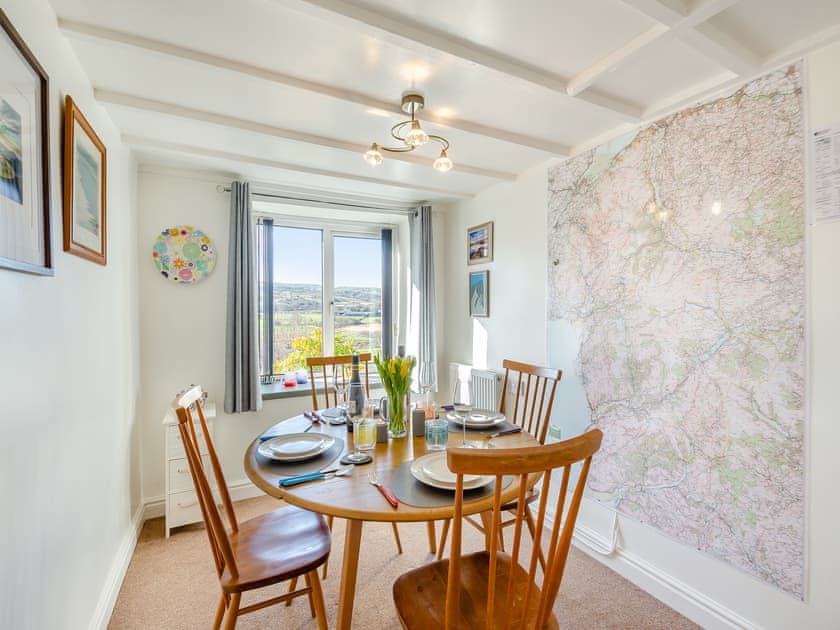 Dining room | Hyfrydle Cottage, Talysarn