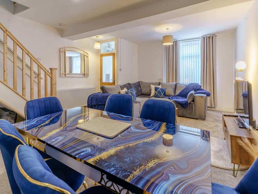 Living room/dining room | Heaven’s Cottage, Rhondda Valley