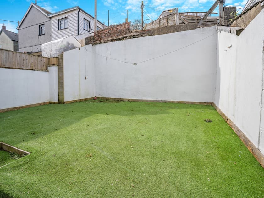 Patio | Heaven’s Cottage, Rhondda Valley