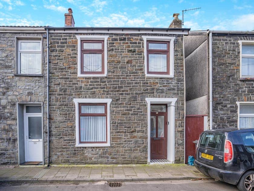 Exterior | Heaven’s Cottage, Rhondda Valley