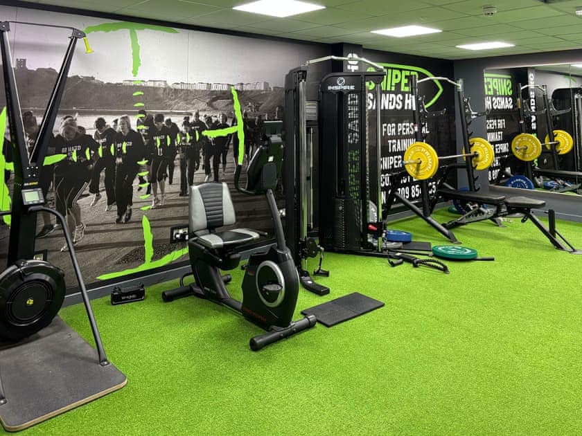 Well equipped gym available to guests | Seagull Apartment, Scarborough
