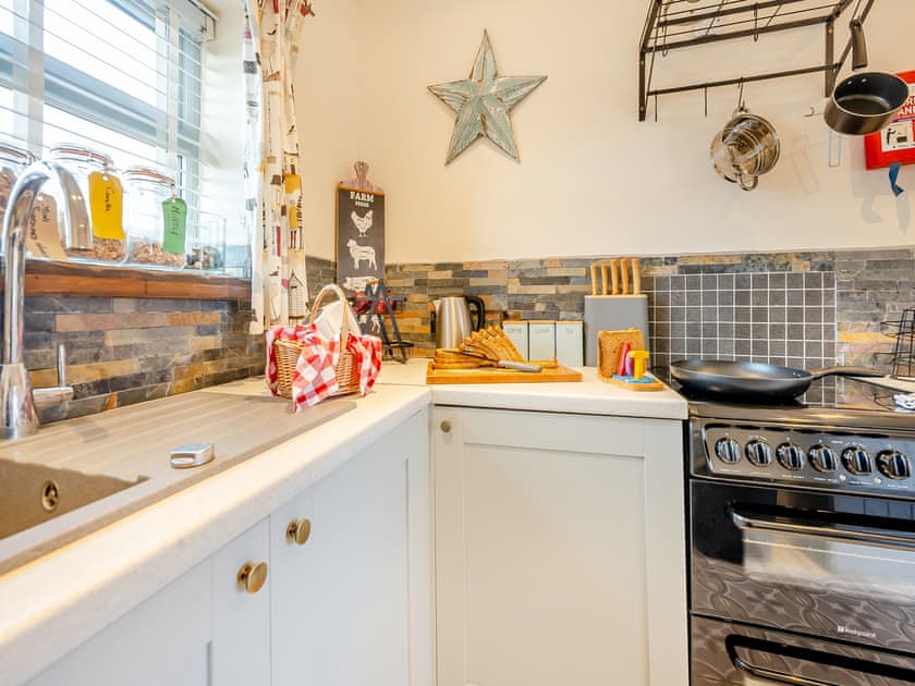 Kitchen | The Dairy - Norfolk Coastal Cottages, Heacham, near Hunstanton