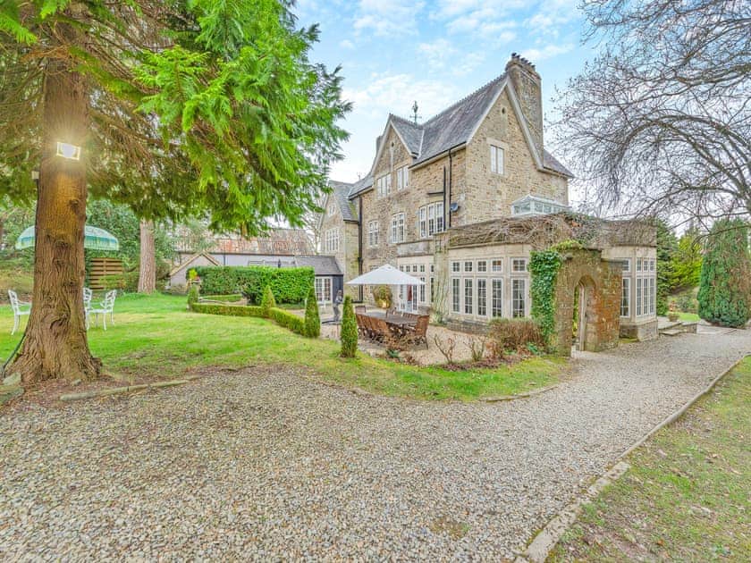 Exterior | Gwynfryn, Llanarth