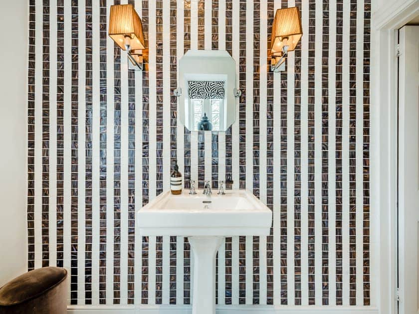 Bathroom | Gwynfryn, Llanarth