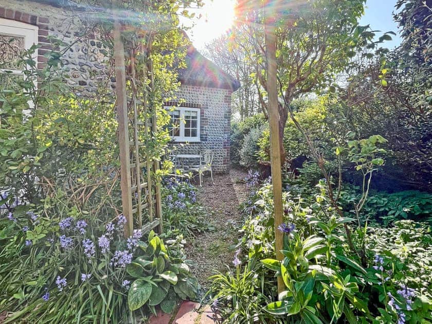 Exterior | Brookpit Cottage, Climping, near Littlehampton