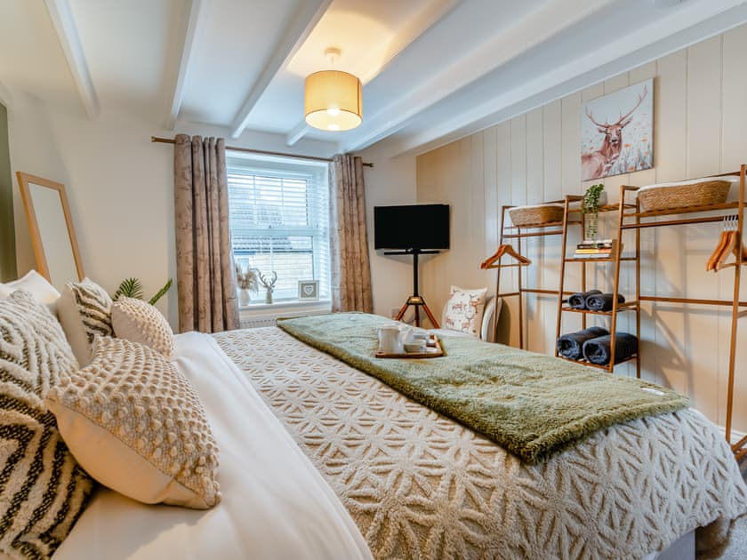 Double bedroom | Percy’s Cottage, Castleton near Whitby