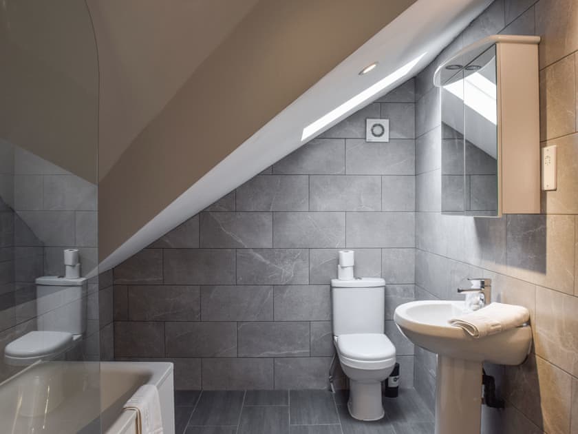 Bathroom | Apartment 6 - The Old Clubhouse, Newsome, near Huddersfield