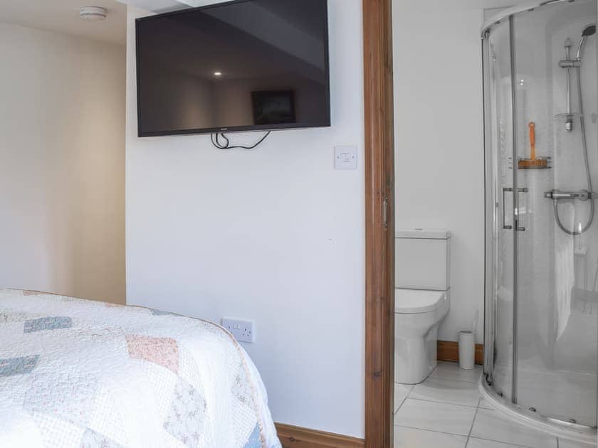 Double bedroom | Moss Hall Barn, Rushon, near Tarporley