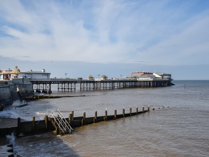 Surrounding area | Upper Bath House, Cromer