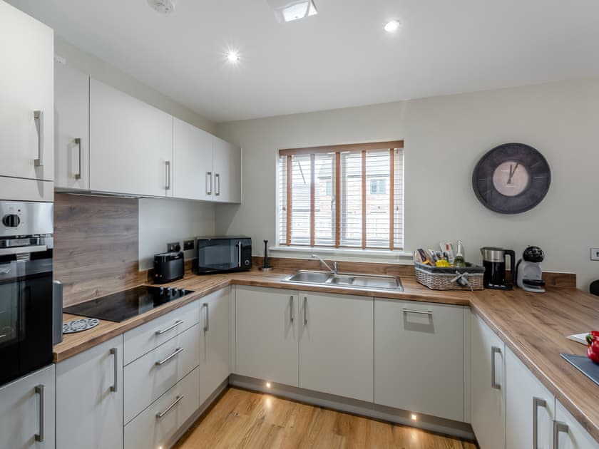 Kitchen/diner | Sea Glass, Amble, near Warkworth