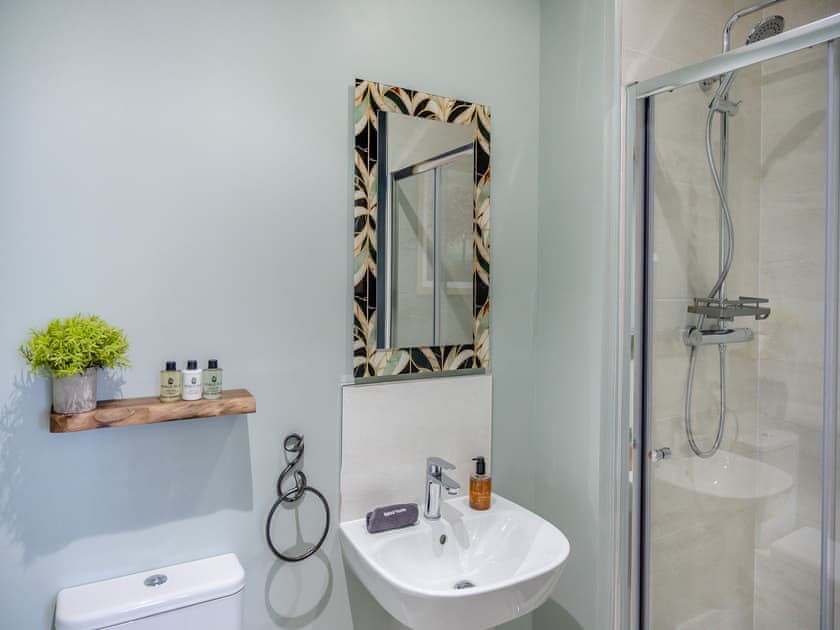 En-suite | Sea Glass, Amble, near Warkworth