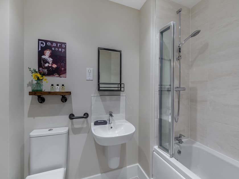 Bathroom | Sea Glass, Amble, near Warkworth