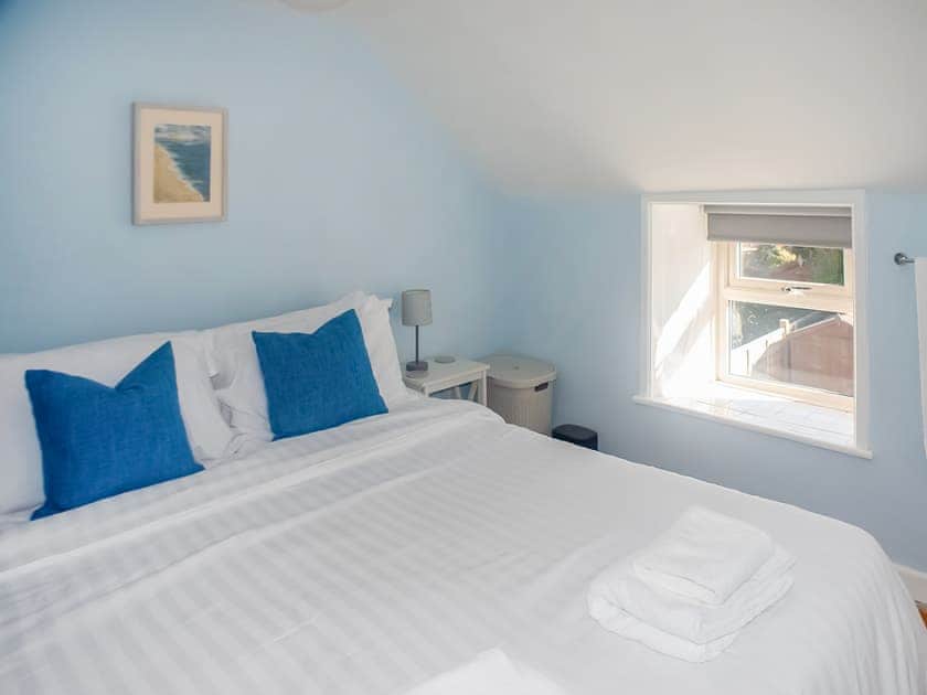 Double bedroom | Little Trevarrack, Little Trevarrack