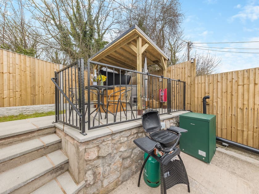 Outdoor | The Cottage At Number One, Mold and the Clwydian Range