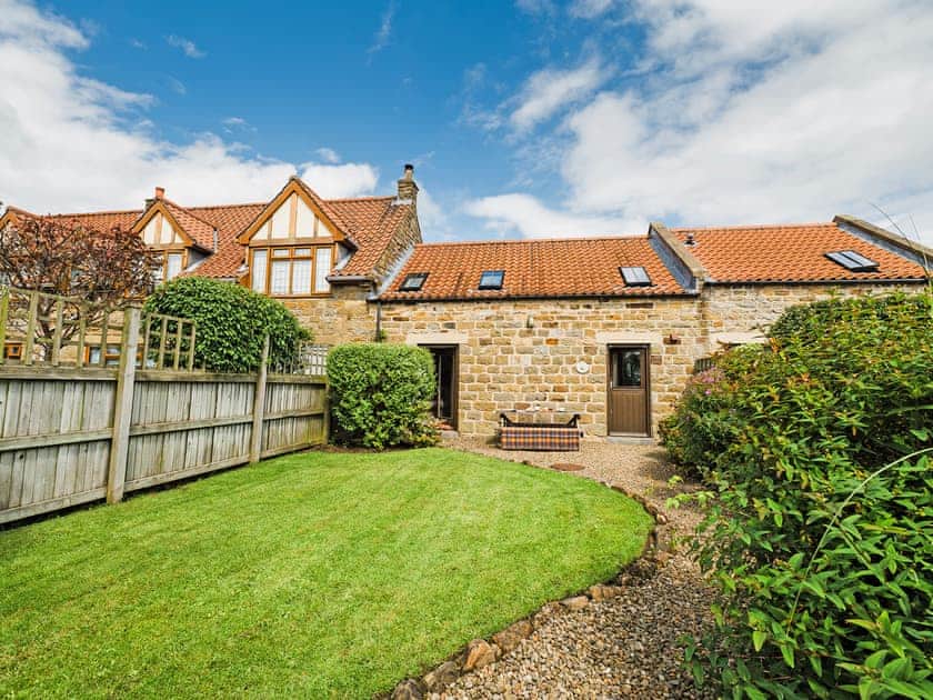 Garden | Low Moor Holiday CottagesWren Cottage, Scalby, near Scarborough