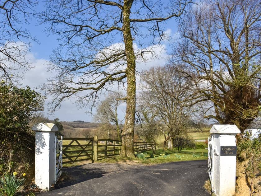 Driveway | Lavender Cottage - Goldburn Barns, near Okehampton
