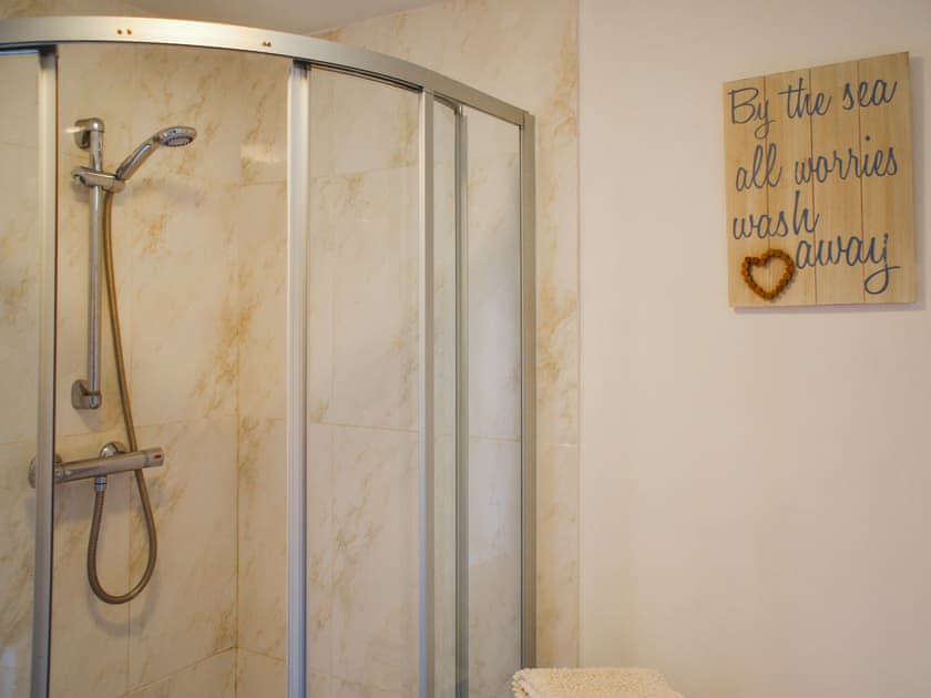 Bathroom | Bittern Lodge, Cromer