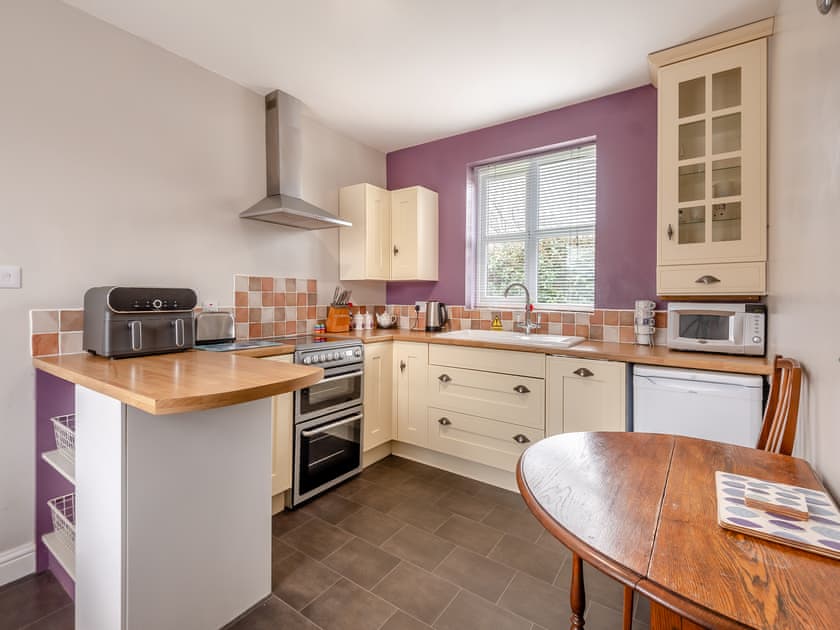 Kitchen | Primrose Cottage - Ailby Retreats, Ailby
