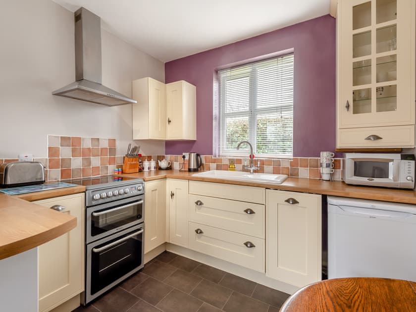 Kitchen | Primrose Cottage - Ailby Retreats, Ailby