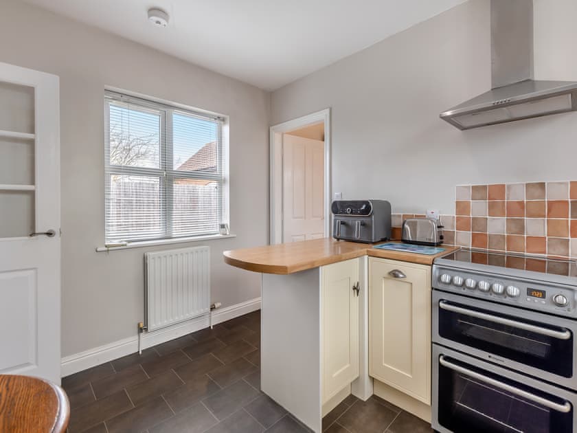 Kitchen | Primrose Cottage - Ailby Retreats, Ailby
