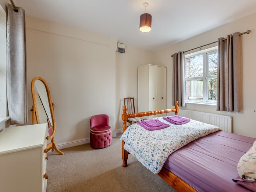 Double bedroom | Primrose Cottage - Ailby Retreats, Ailby