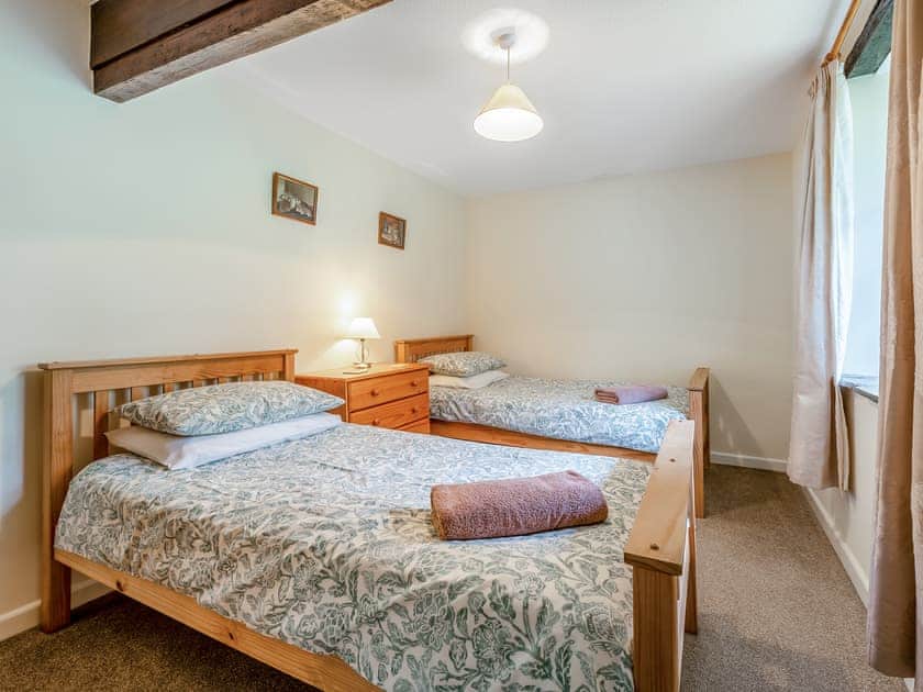 Twin bedroom | Granary Cottage - Cleave Farm, Chittlehampton, near Umberleigh