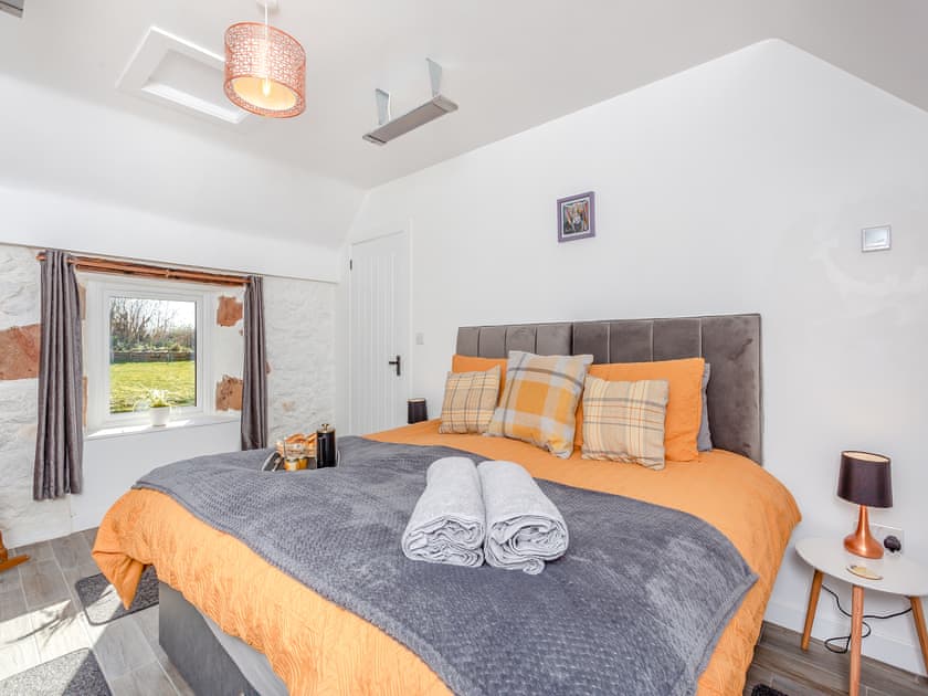 Double bedroom | Smiddy Cottage, Portmahomack