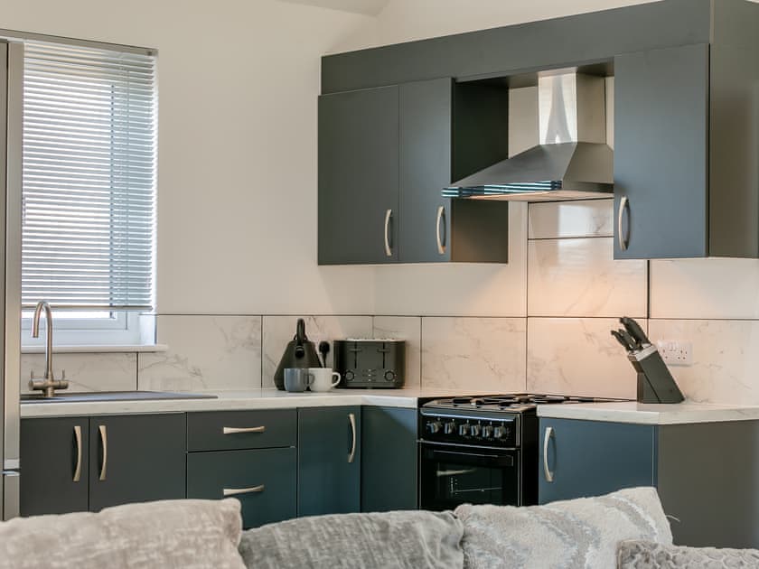 Kitchen | Lodge 2 - Fieldview Fishery, Saltfleetby