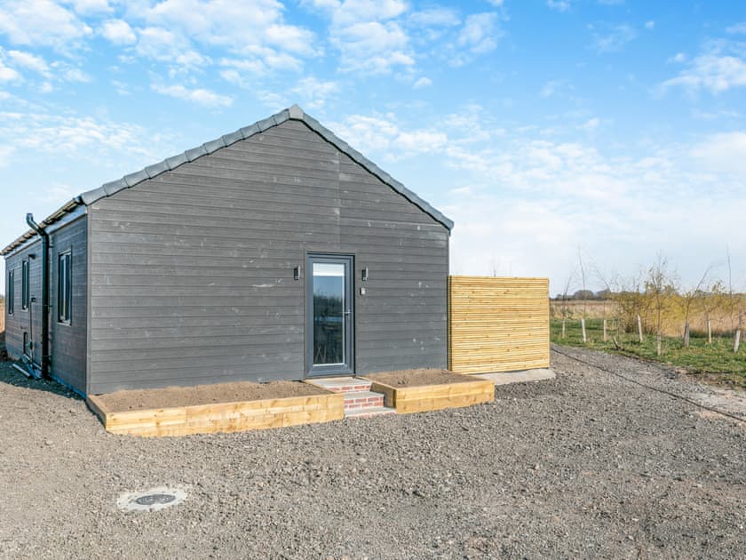 Exterior | Lodge 2 - Fieldview Fishery, Saltfleetby