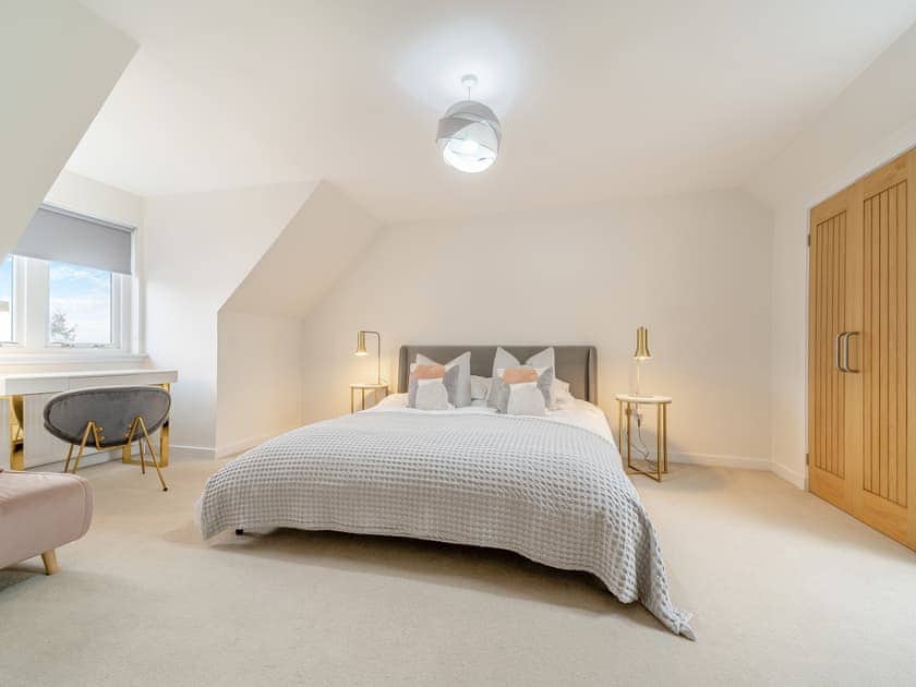 King size Double bedroom  | Springbank, Brodick